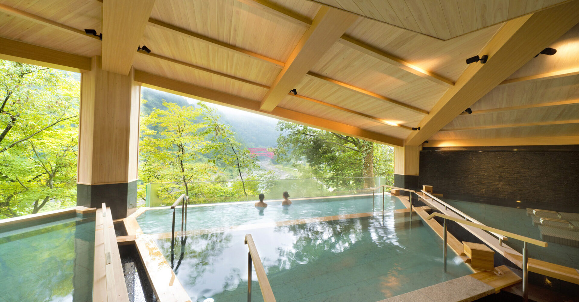 黒部・宇奈月温泉 やまのは(富山県・黒部市)