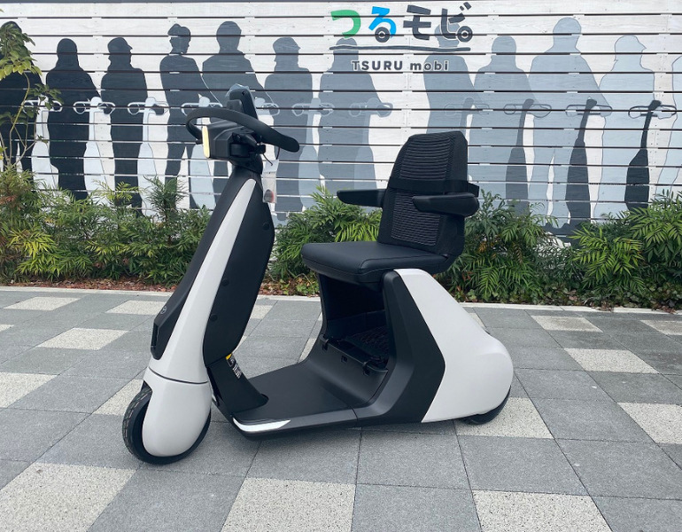 ▲つるモビ <画像提供:花博記念公園 鶴見緑地パークセンター>