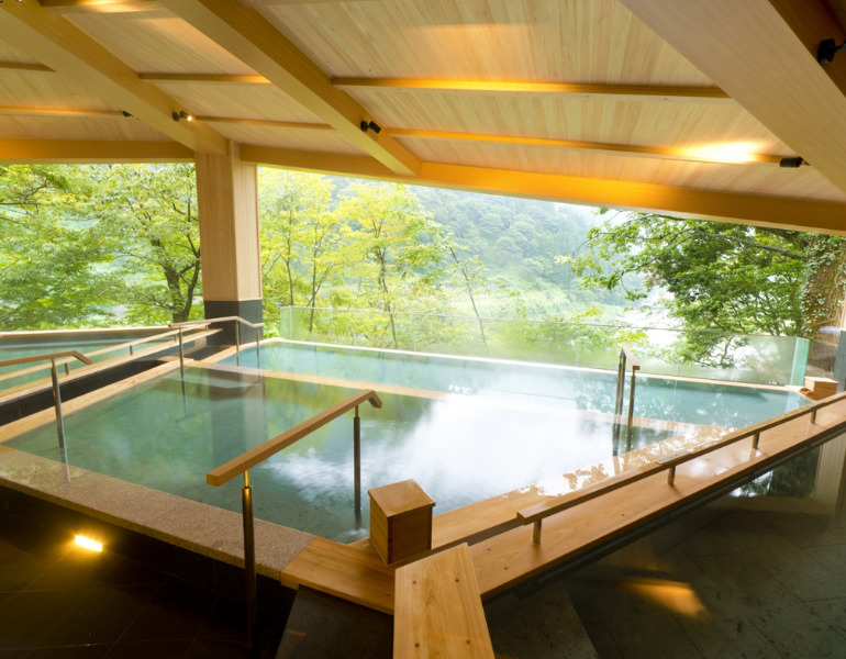 ▲黒部・宇奈月温泉 やまのは 棚湯 <黒部・宇奈月温泉 やまのは 公式HP>