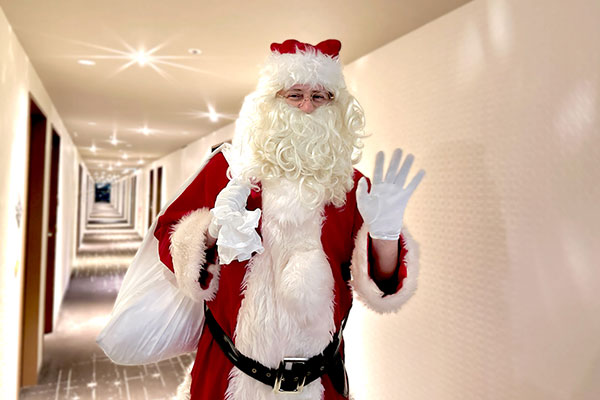 HUP_HUPV 大切な方と一緒に、いつまでも記憶に残る特別なクリスマスステイを。「サンタがお部屋にやってくる!宿泊プラン」を本日より販売