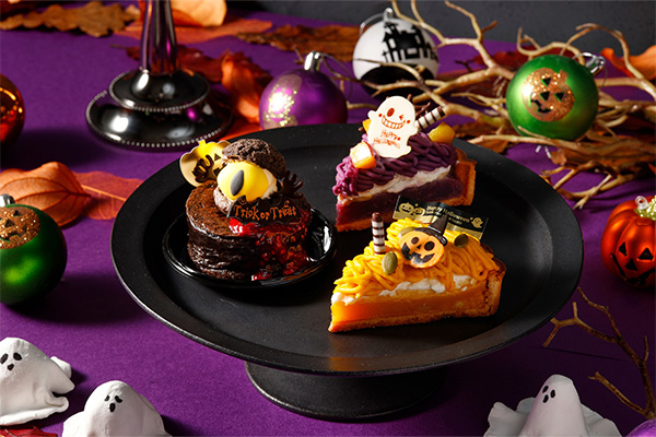 （左）ブラックアイ 700円　（上）ハロウィーンタルト～紫いも～ 650円
（下）ハロウィーンタルト～かぼちゃ～ 650円　（イメージ）
