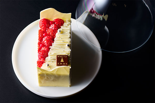 クロスホテル札幌　コースディナー、ケーキ、ルームデコレーション！ホテルで楽しむクリスマス「CROSS Xmas 2025」販売開始