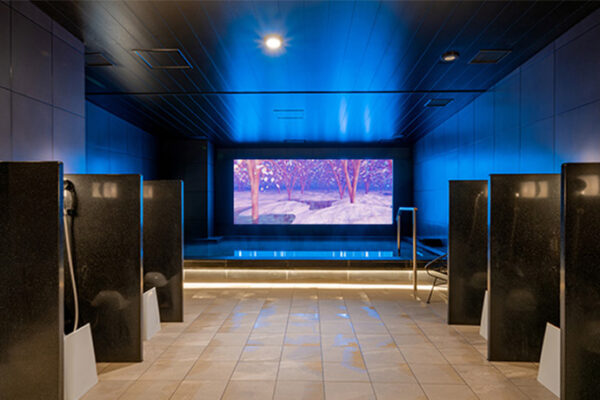 【福岡・ホテル×アート】大浴場で「ととのう」没入型デジタルアート体験。