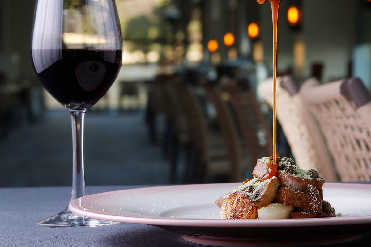 花咲く季節に味わう、春の彩りディナービュッフェ春限定メニューは2026年3月15日(日)より提供開始