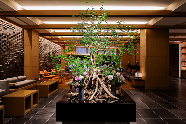 箱根・強羅 佳ら久が贈る春の寄木細工体験 ― 箱根の文化と職人技に触れる2日間