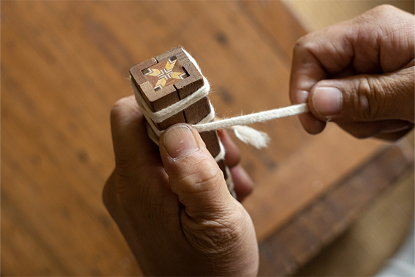 箱根・強羅 佳ら久が贈る春の寄木細工体験 ― 箱根の文化と職人技に触れる2日間