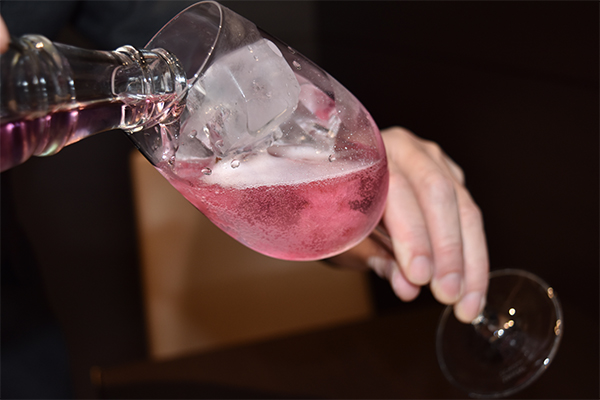 “W大田×W桜”が生み出す、2週間限定カクテル「Spring Flight」誕生