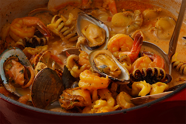 湯けむりの街で味わう、冬のぬくもりディナービュッフェ冬限定メニューは12月15日(月)より提供開始