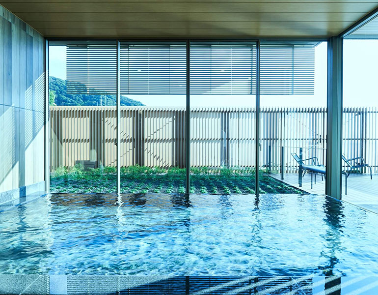 ▲展望露天風呂「想海」（男湯）