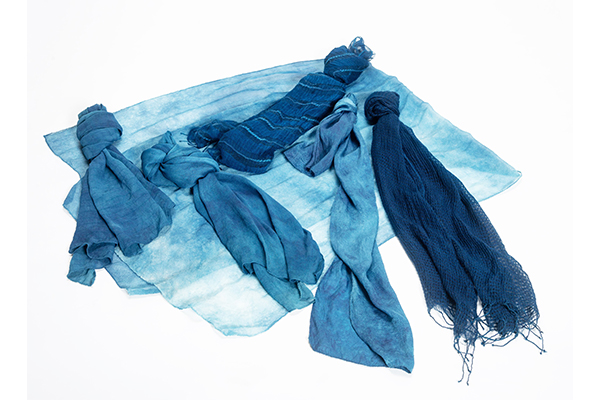 冬の贈り物に、藍染の美を。静岡の郷土工芸品『みくりや染織』作品をショップ＆ギャラリーで販売