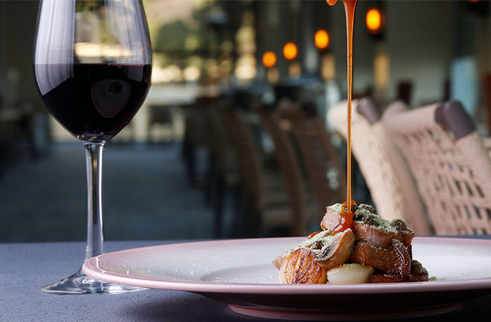 花咲く季節に味わう、春の彩りディナービュッフェ春限定メニューは2026年3月15日(日)より提供開始